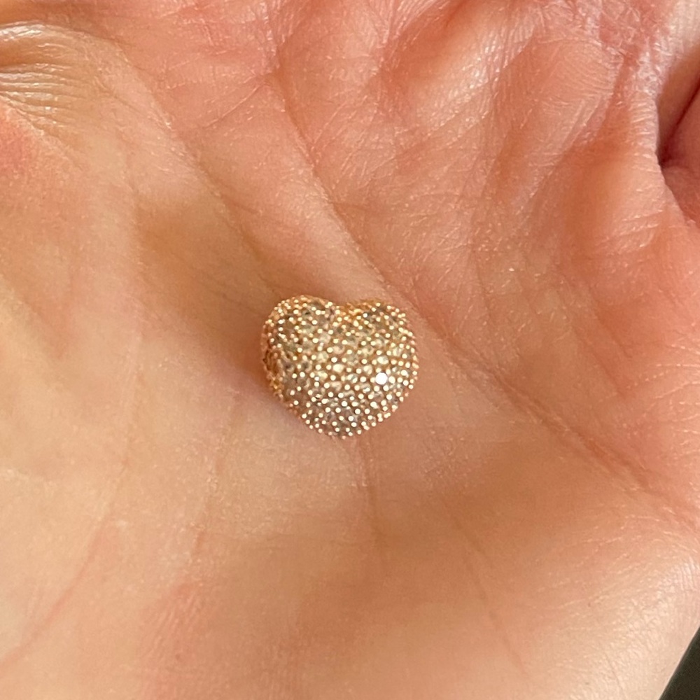 Rose Gold Pandora Pavé Heart Clip Charm - Picture 2 of 9